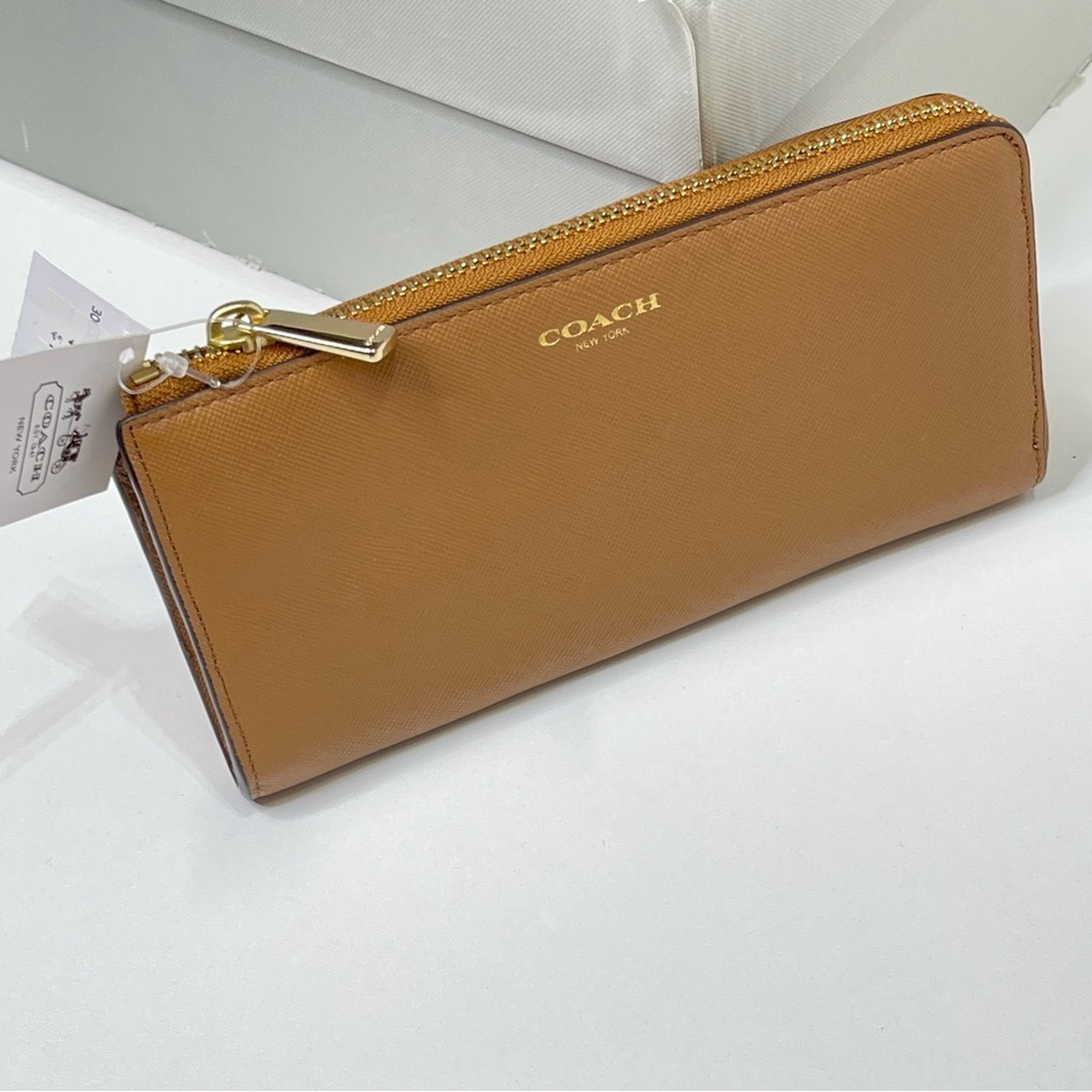 COACH Retail Tan Brindle Brown 3/4 Zip Credit Card Long Wallet Gold Hardware NWT